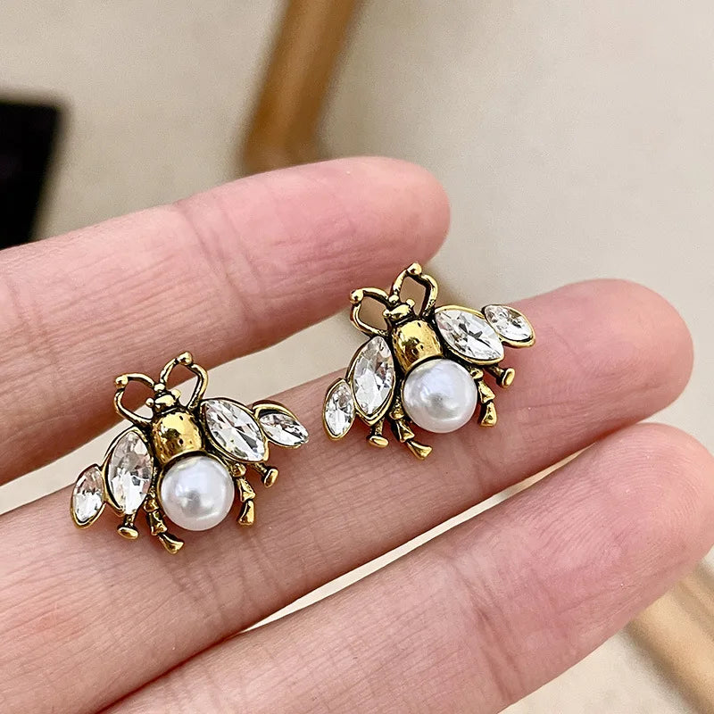 Fashion Jewelry Cute Temperament Delicate Glass Pearl Bee Stud Gold Women Earrings Jewelry Gifts