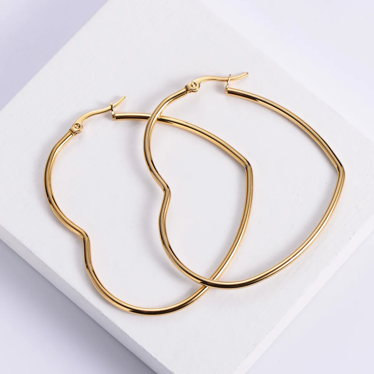 Simple Metal Heart Hoop Gold Silver Fashion Love Romantic Statement Dangle Women Earrings Jewelry