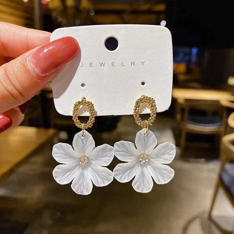 White Flower Dangle Acrylic Big Floral Korean Fashion Circle Drop Gold Women Earrings Jewelry Gifts