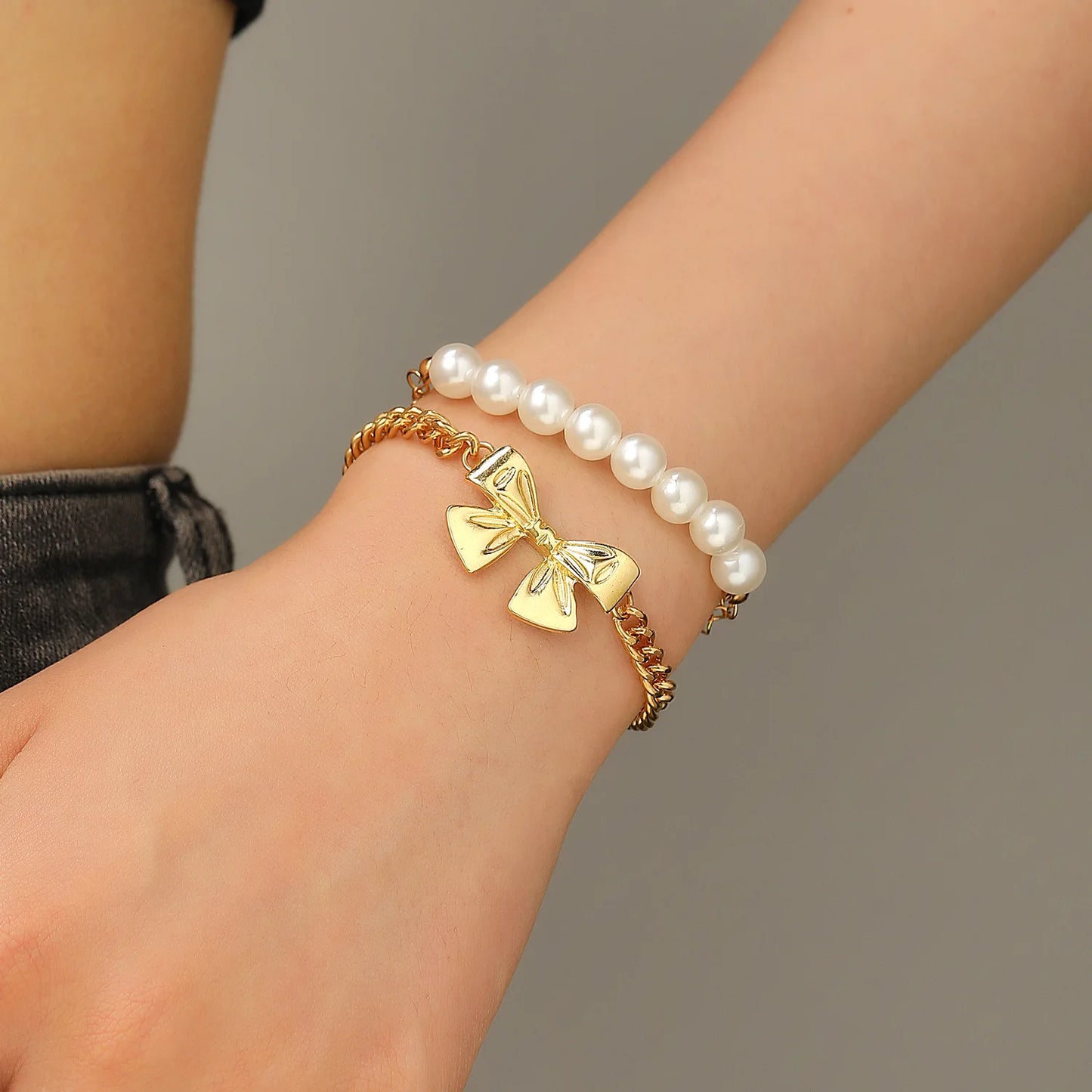 2pcs Korean Fashion Trendy New Bowknot Pearl Sweet Cute Pendant Gold Chain Women Bracelet Bangle Set