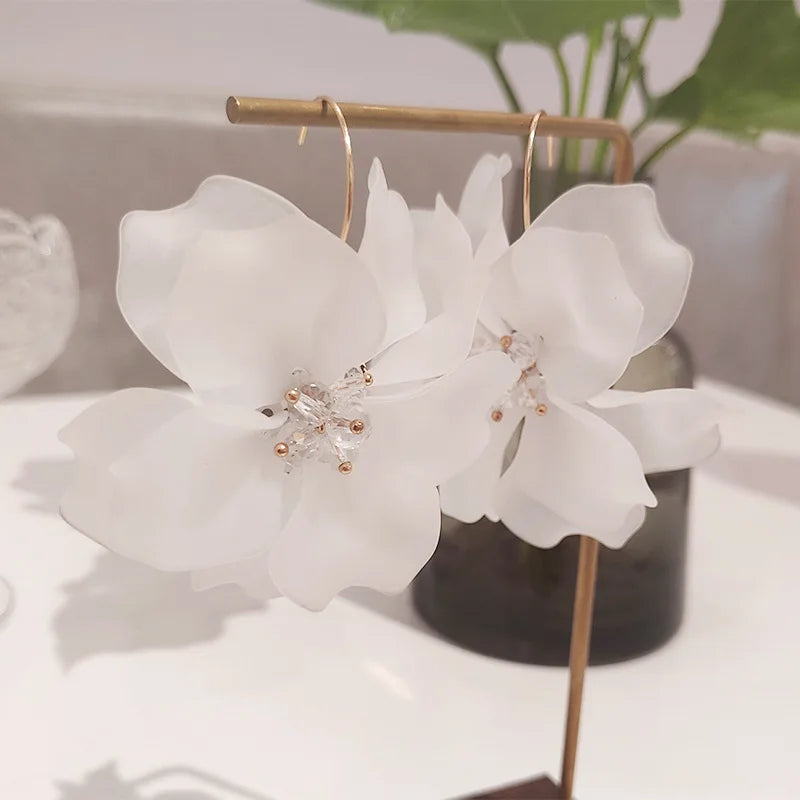 Exaggerated White Acrylic Clear Crystal Flowers Petal Drop Dangle Gold Women Earrings Jewelry Gifts