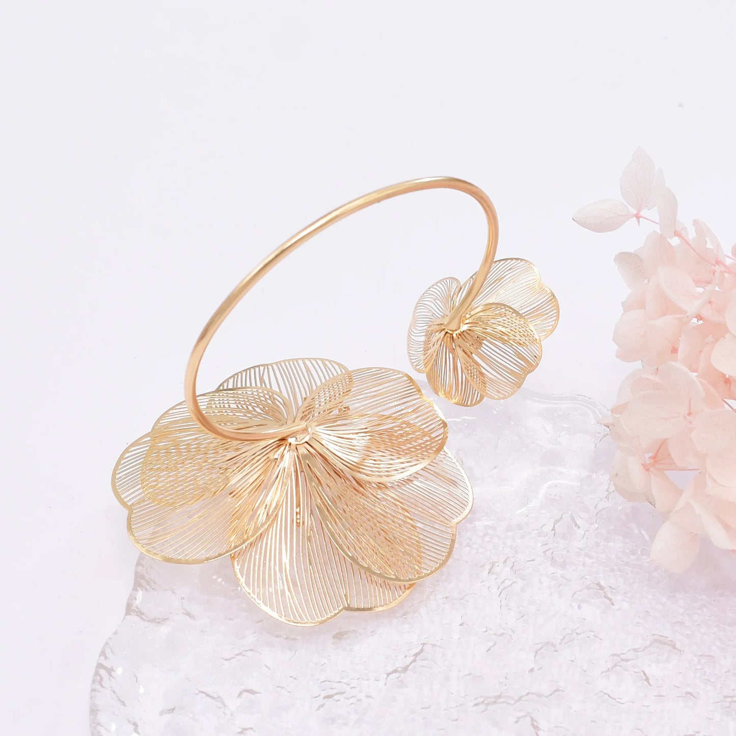 Hollow Crystal Flower Opening Arm Luxury Bridal Wedding Gold Silver Women Bracelet Bangle Jewelry