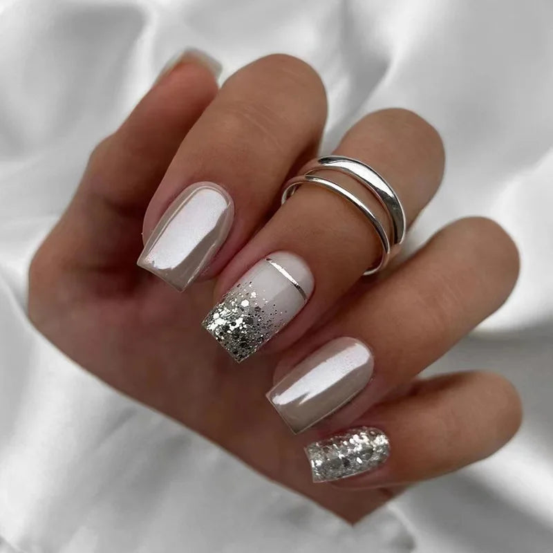 24pcs Short Round French Sparkling Pearl Wavy Love Heart Full Cover Detachable False Press On Nails
