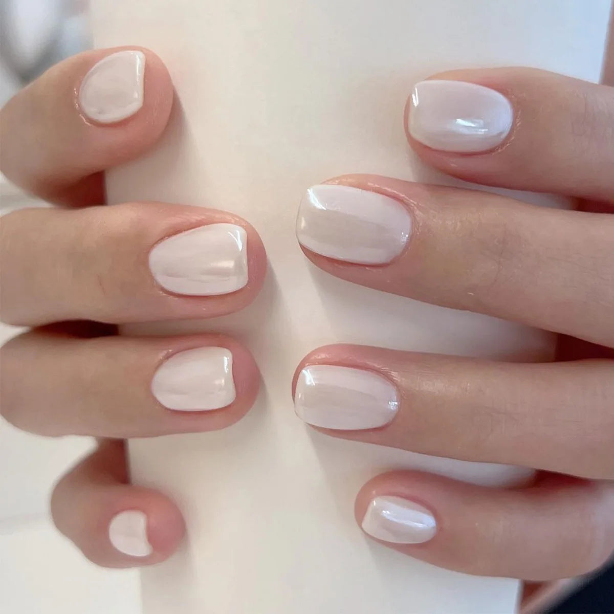 24pcs Simple Square Jelly Glue Gradient French Press on Fake False Nails Short Full Cover Nail Tips