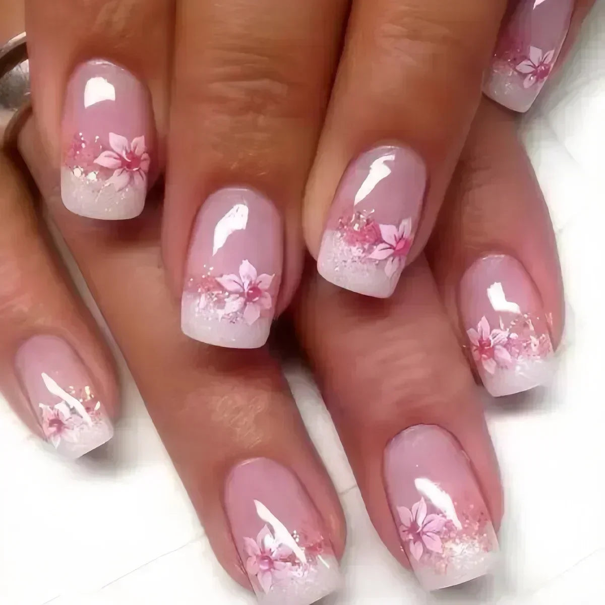 24Pcs Short Square Coffin French Glitter Acrylic Fake Nails Tip with Glue Women Press on Nails Gift