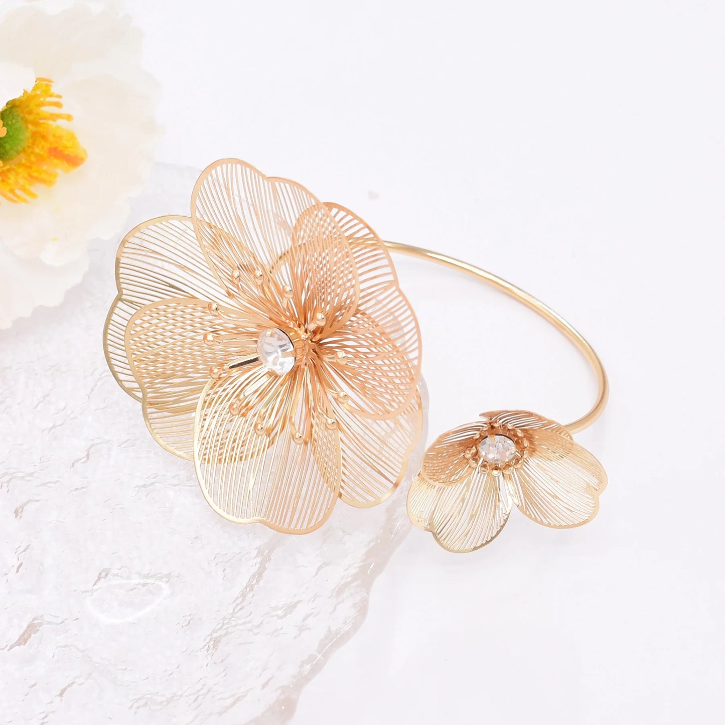 Hollow Crystal Flower Opening Arm Luxury Bridal Wedding Gold Silver Women Bracelet Bangle Jewelry