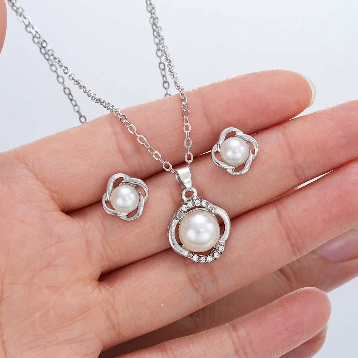 New Fashion Tulip Flower Niche Design Jewelry Sets Gold Silver Women Bracelet Necklace Earrings Sets