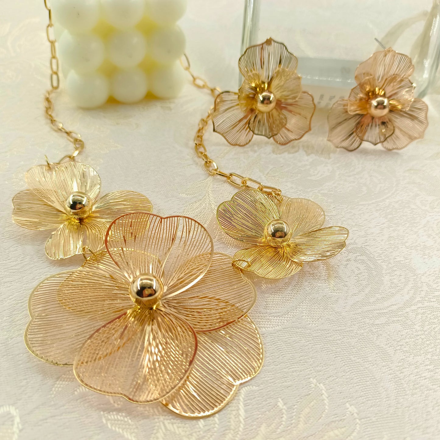 Skeleton Metal Flower Simple Fashion New Statement Necklace Earrings Gold Women Jewelry Set