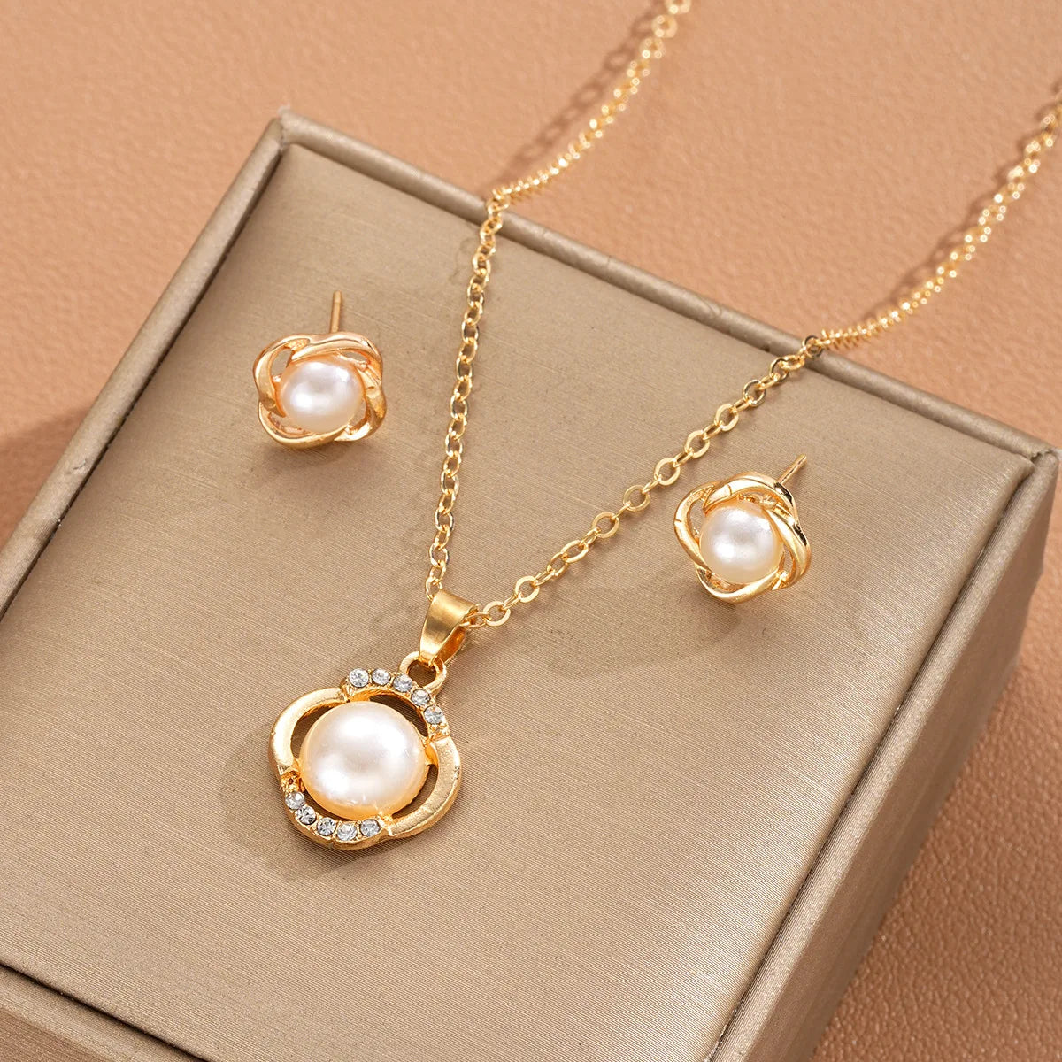 New Fashion Tulip Flower Niche Design Jewelry Sets Gold Silver Women Bracelet Necklace Earrings Sets