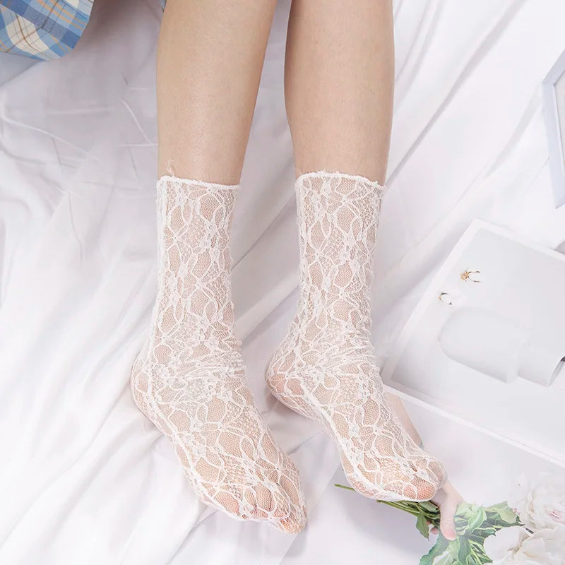 Retro Lace Floral Mesh Cute Thin Middle Tube Transparent Sweet Breathable Designer Girls Women Socks