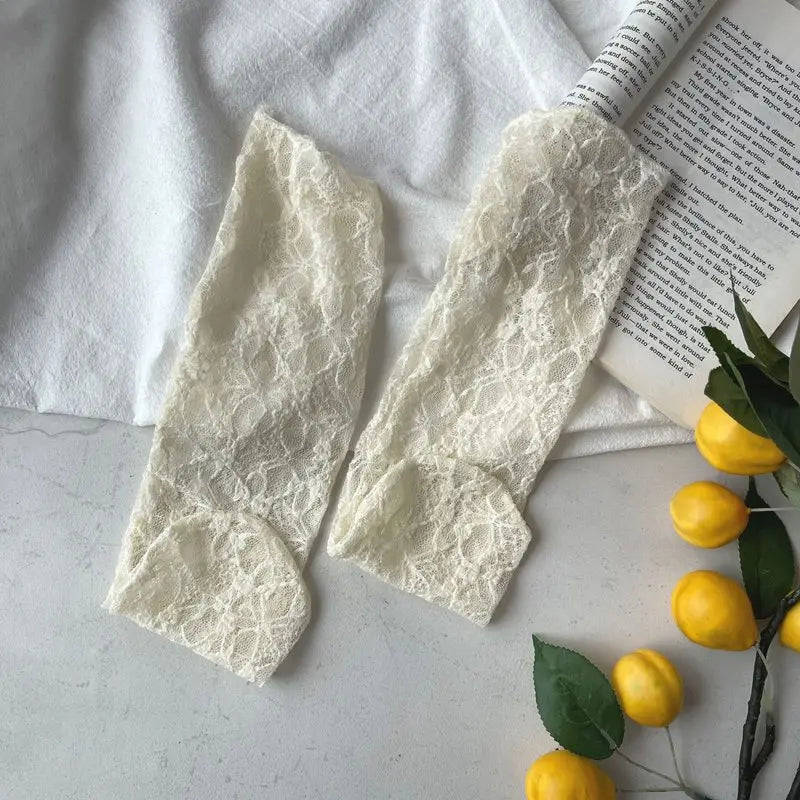 Retro Lace Floral Mesh Cute Thin Middle Tube Transparent Sweet Breathable Designer Girls Women Socks