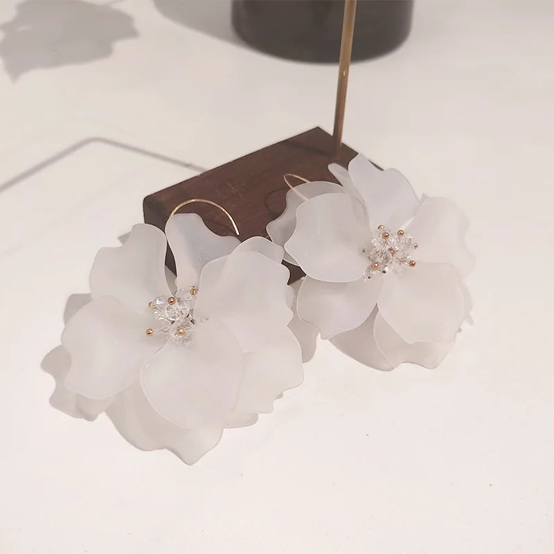 Exaggerated White Acrylic Clear Crystal Flowers Petal Drop Dangle Gold Women Earrings Jewelry Gifts