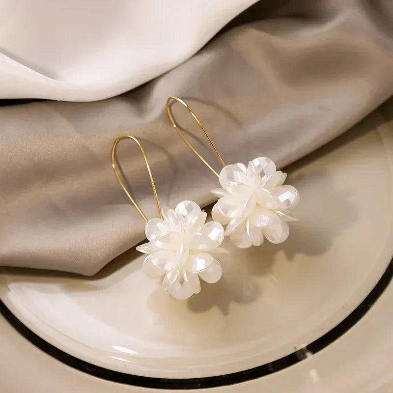 Pearl Petal Ball Fashion Trend Long White Flower Ball Geometric 3D Gold Women Earrings Jewelry Gifts