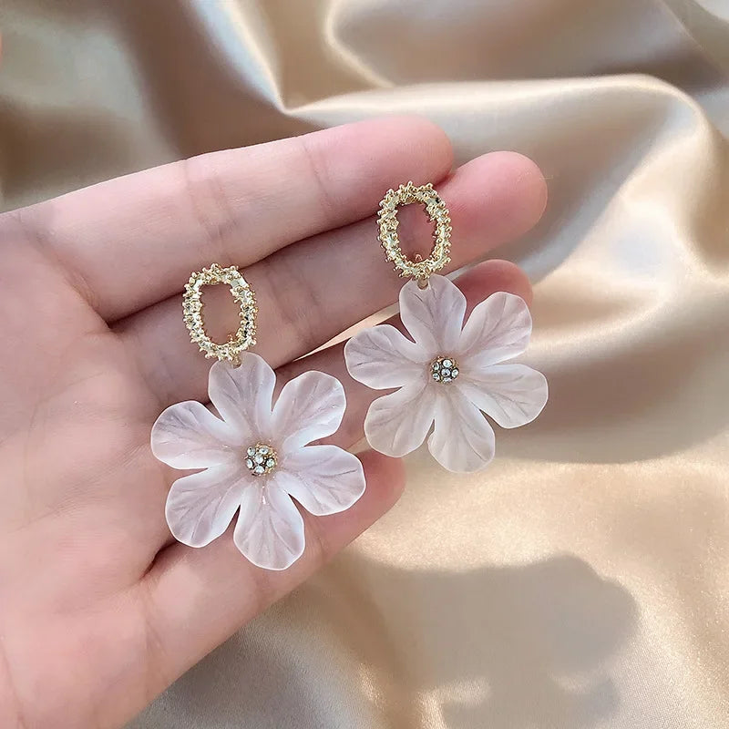 White Flower Dangle Acrylic Big Floral Korean Fashion Circle Drop Gold Women Earrings Jewelry Gifts