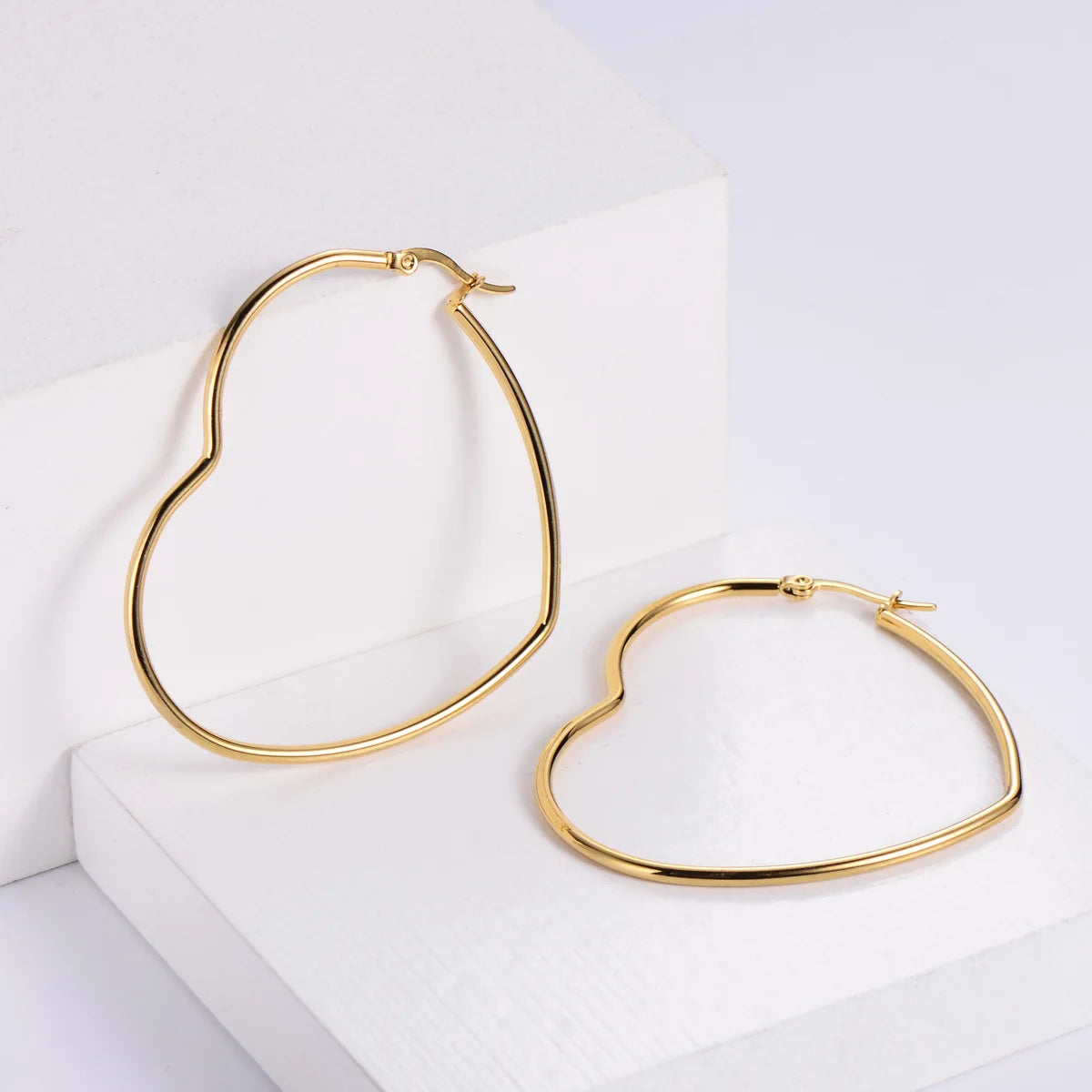 Simple Metal Heart Hoop Gold Silver Fashion Love Romantic Statement Dangle Women Earrings Jewelry