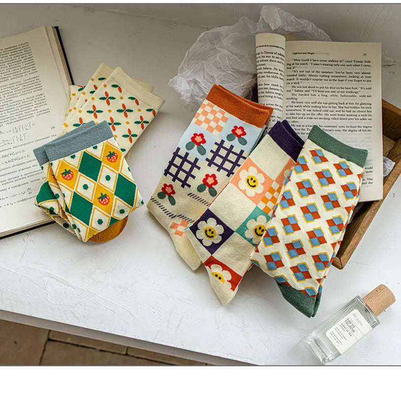Designer Fashion Flowers Print Cute Breathable Korean Style Streetwear Winter Fall Women Long Socks