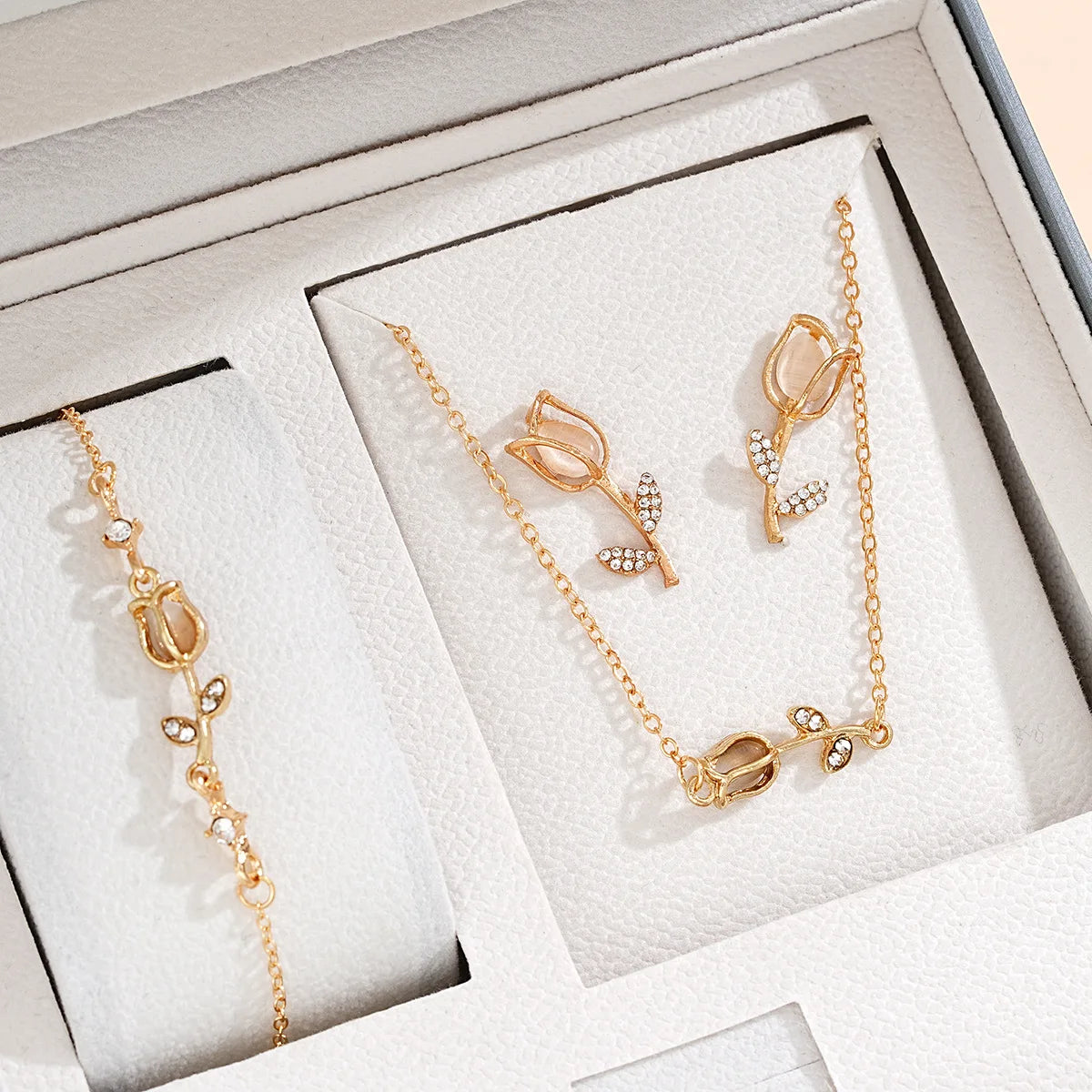 New Fashion Tulip Flower Niche Design Jewelry Sets Gold Silver Women Bracelet Necklace Earrings Sets