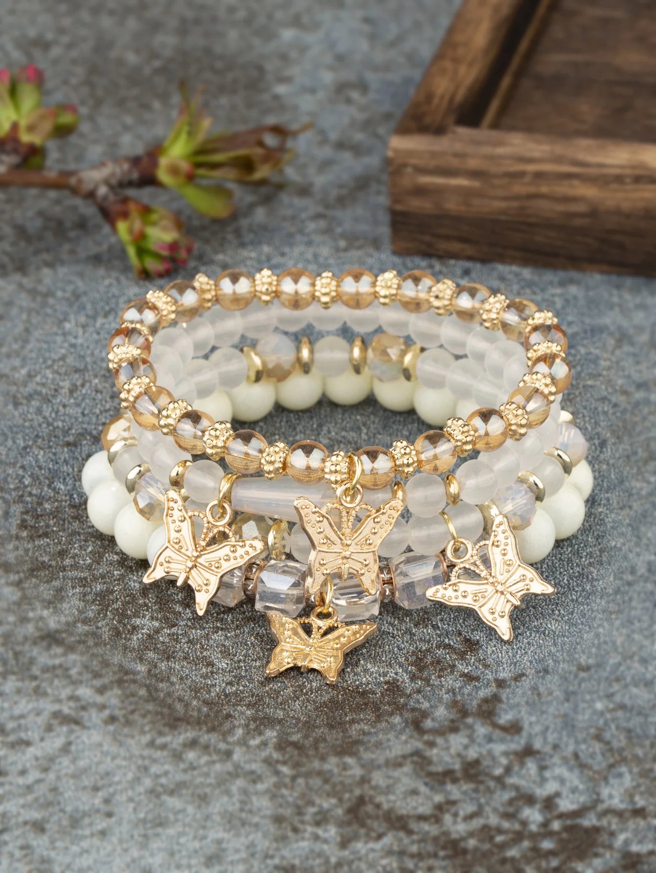 4pcs Trendy Butterfly Beaded Acrylic Beads Bohemian Elastic Chain Gold Women Bracelet Set Bangle Set