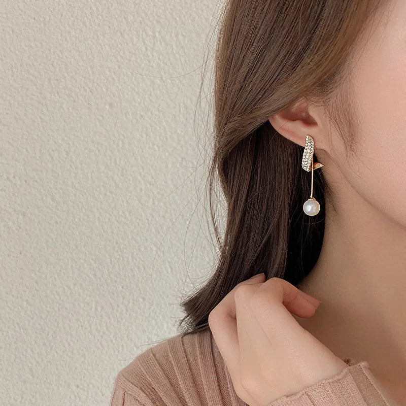 New Classic Elegant Pearl Dangle Women Crystal Long Tassel Drop Earrings Fall Christmas Jewelry Gift