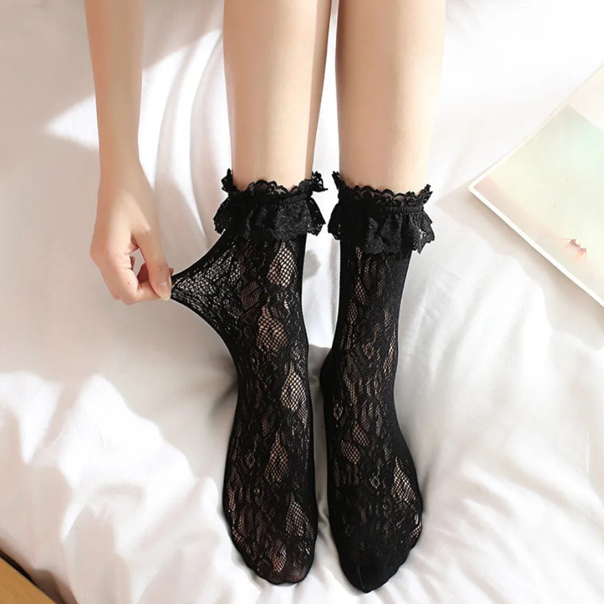Sexy Lace Mesh Cute Stretch Elasticity Ankle Net Yarn Thin Hollow Out Black White Girls Women Socks