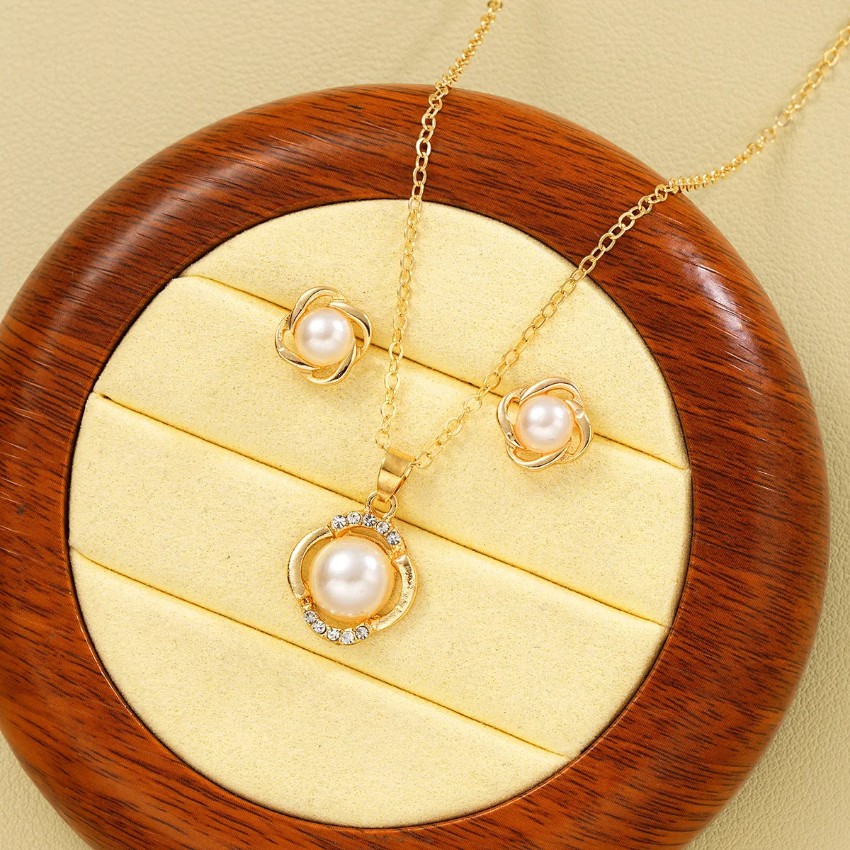 New Fashion Tulip Flower Niche Design Jewelry Sets Gold Silver Women Bracelet Necklace Earrings Sets