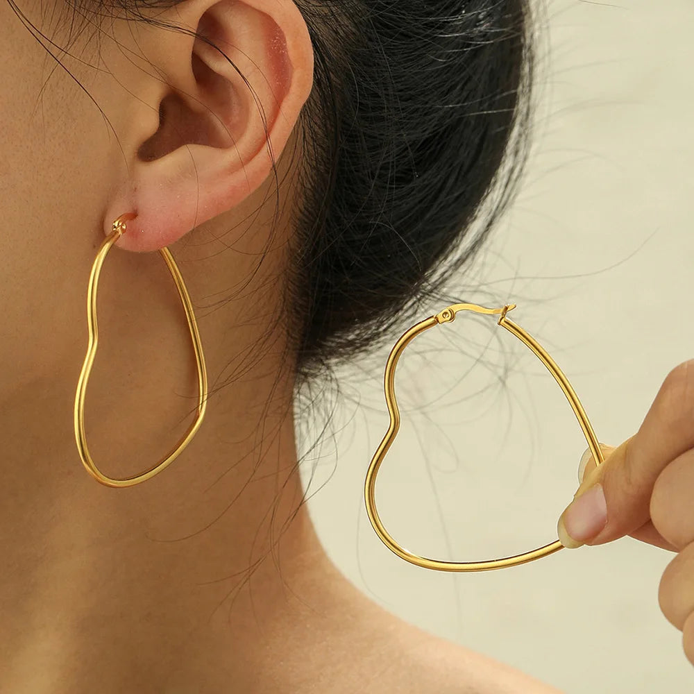 Simple Metal Heart Hoop Gold Silver Fashion Love Romantic Statement Dangle Women Earrings Jewelry