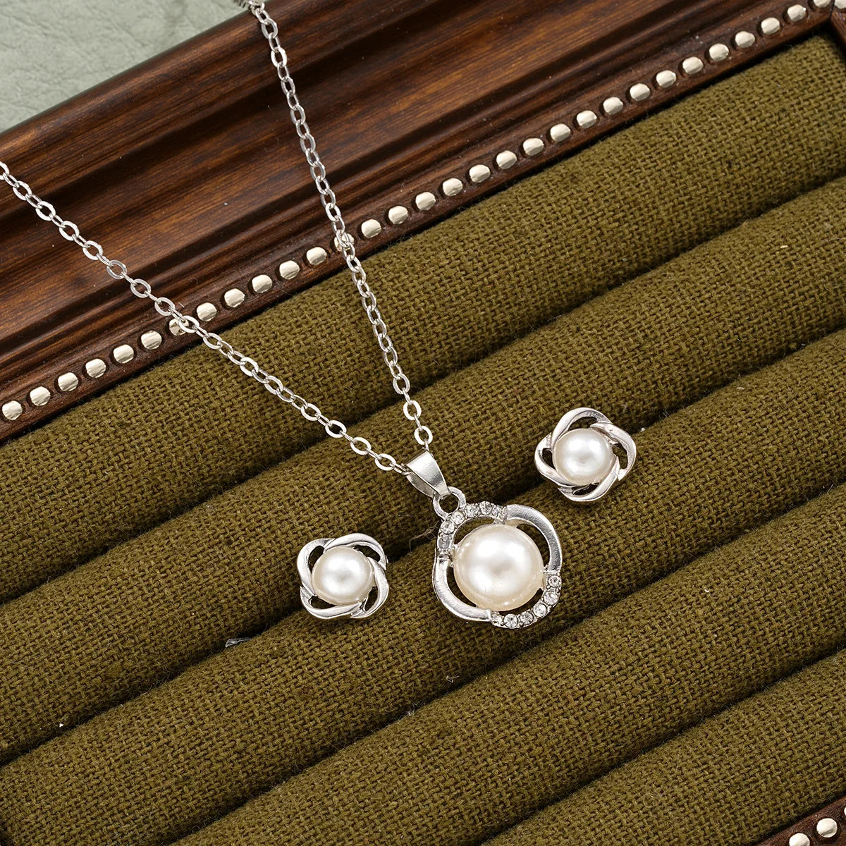 New Fashion Tulip Flower Niche Design Jewelry Sets Gold Silver Women Bracelet Necklace Earrings Sets