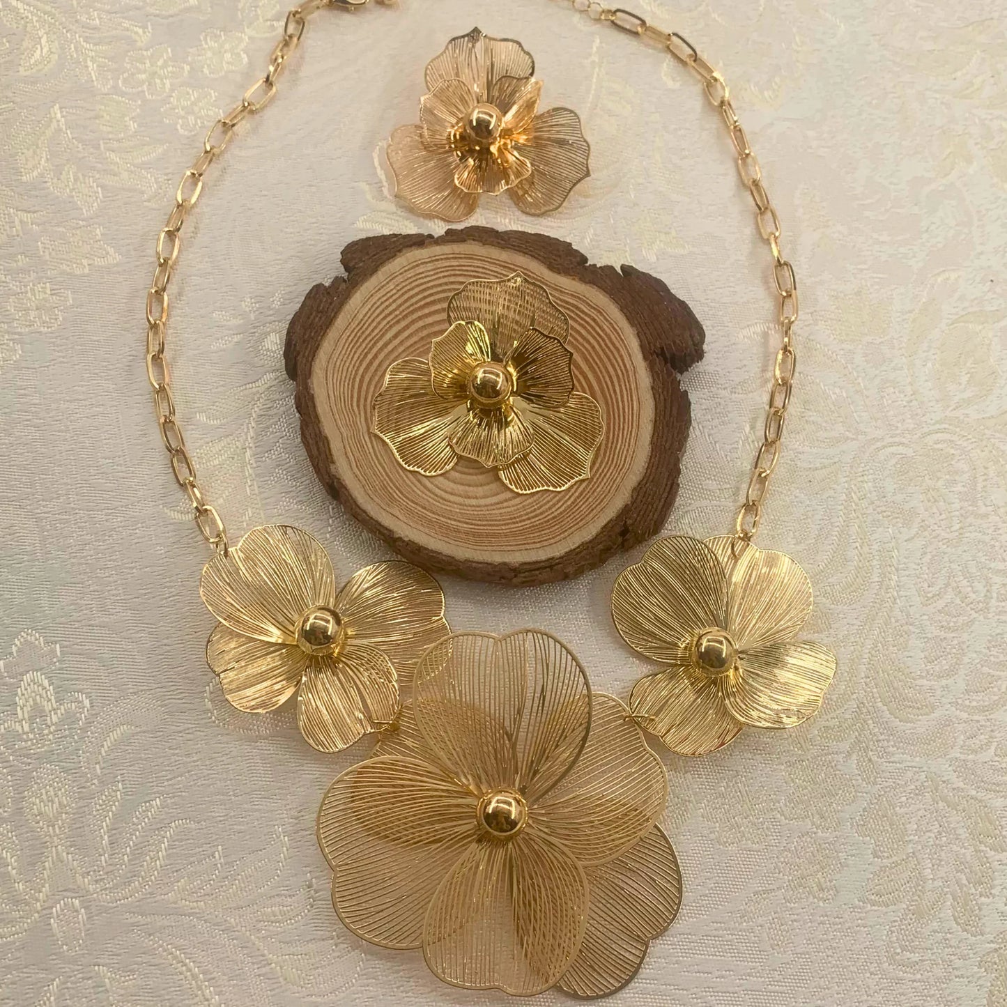 Skeleton Metal Flower Simple Fashion New Statement Necklace Earrings Gold Women Jewelry Set