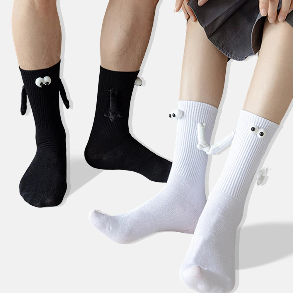Personalized Magnetic Three-dimensional Dolls Couples Holding Hands Fashion Mid Length Women Socks