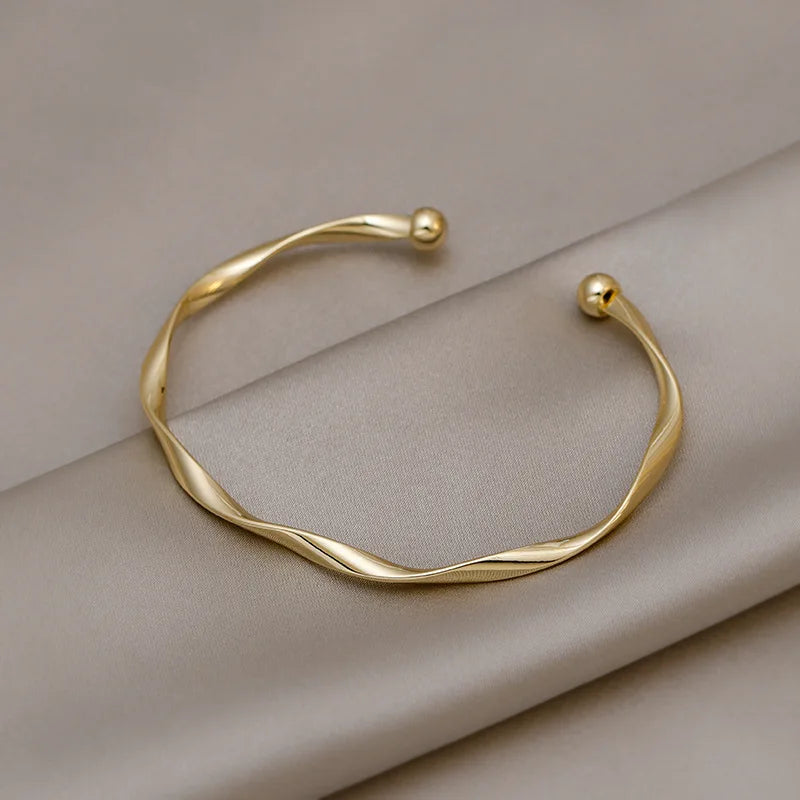 Charm New Trendy Simple Fashion Twisted Gold Silver Rose Gold Copper Women Men Cuff Bracelet Bangle