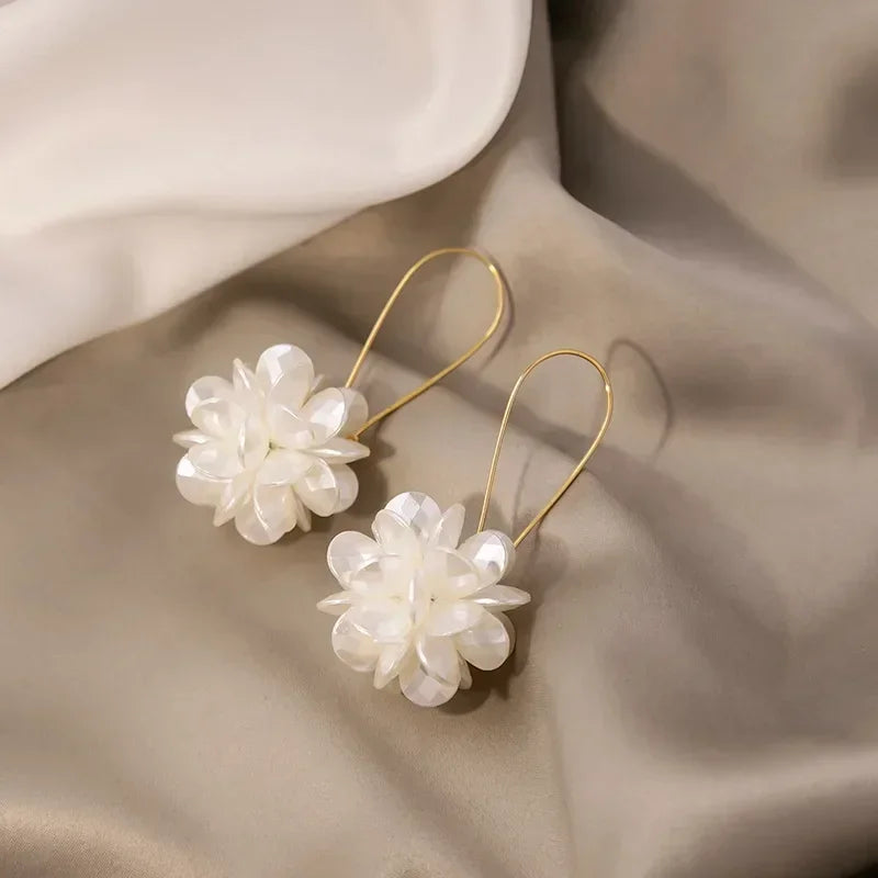 Pearl Petal Ball Fashion Trend Long White Flower Ball Geometric 3D Gold Women Earrings Jewelry Gifts
