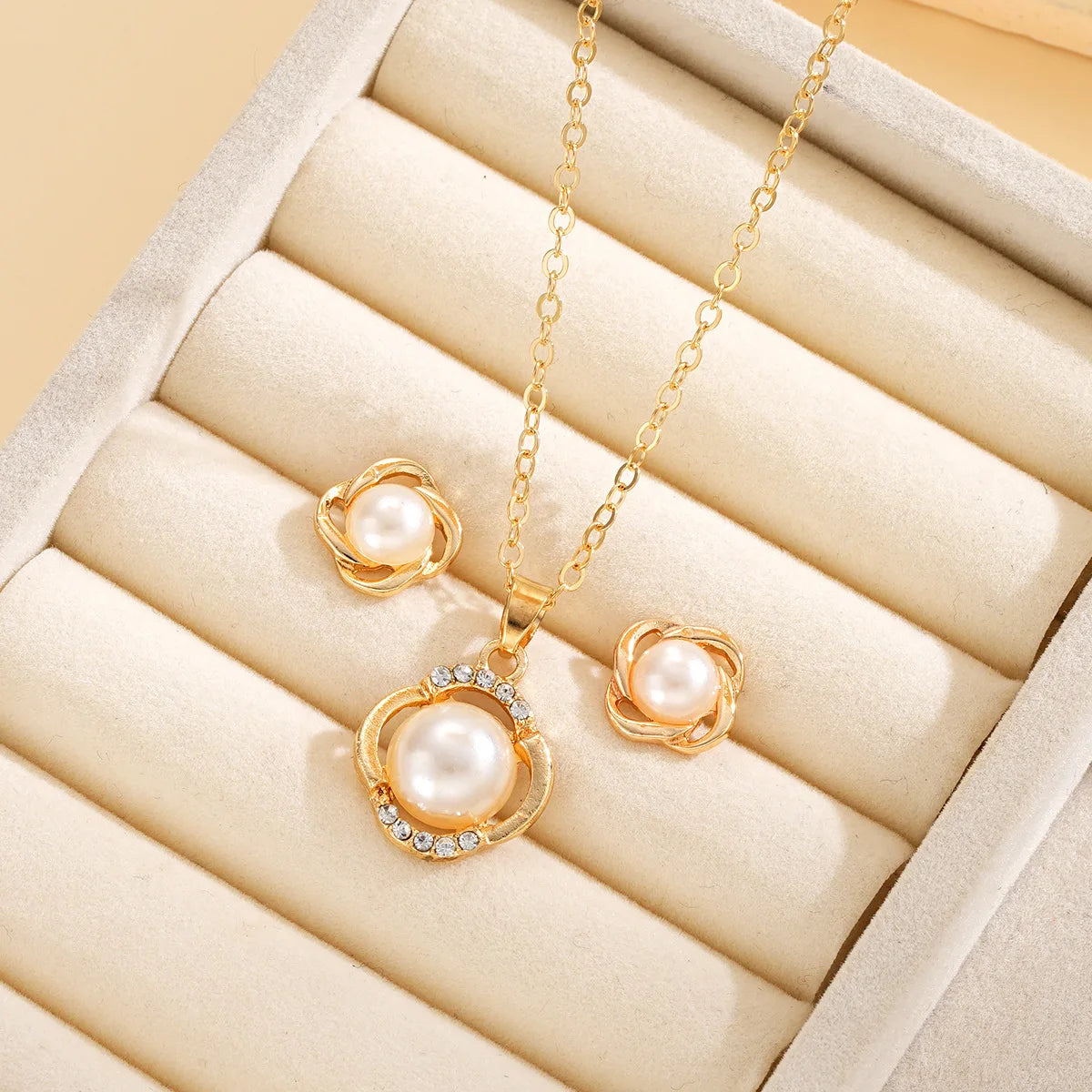 New Fashion Tulip Flower Niche Design Jewelry Sets Gold Silver Women Bracelet Necklace Earrings Sets