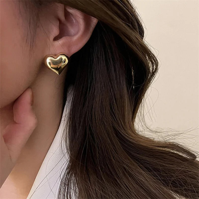 Minimalist Simple LOVE Heart Stud Trendy Elegant Wedding Bride Gold Silver Women Earrings Jewelry
