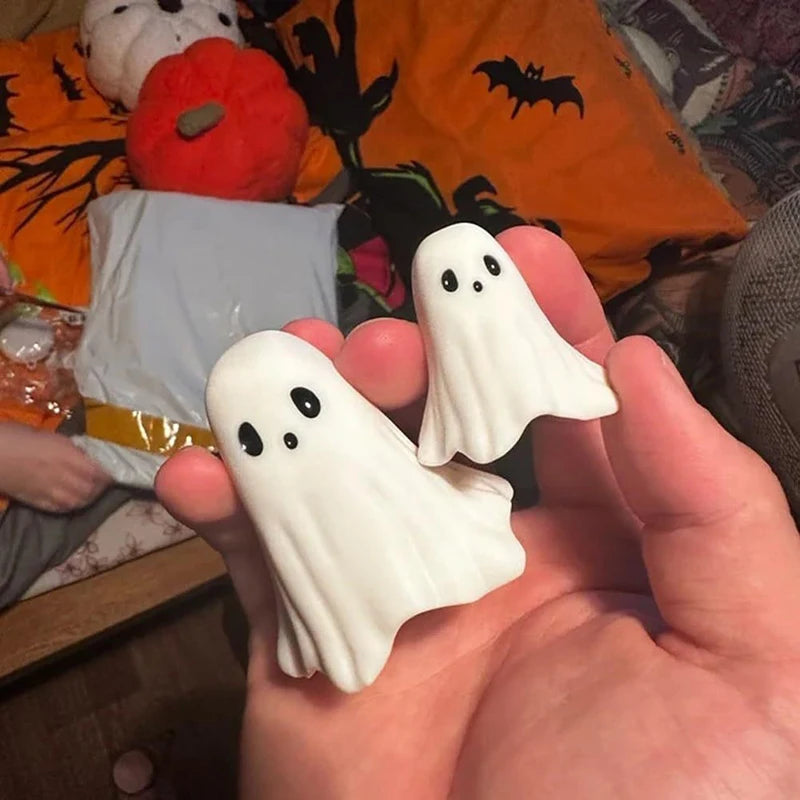 Middle Finger Cute Ghost Statue Ghosts Small Scary Ghost Figurines Halloween Home Decorations Gifts