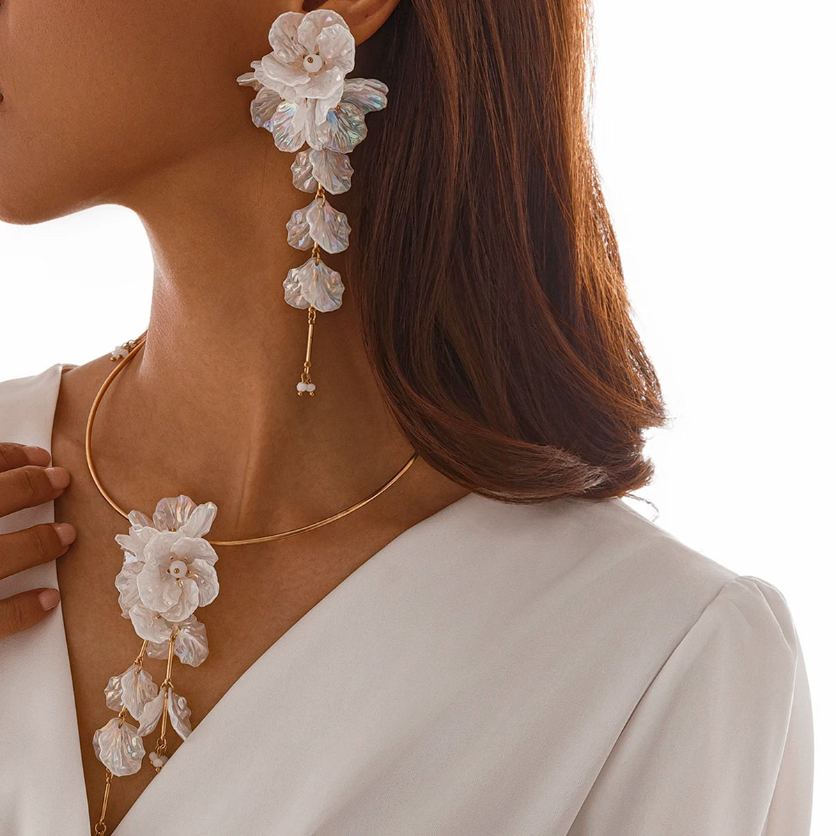 Creative Torques Women Chain Necklace Bridal Elegant White Flower Hanging Drop Earrings Jewelry Set