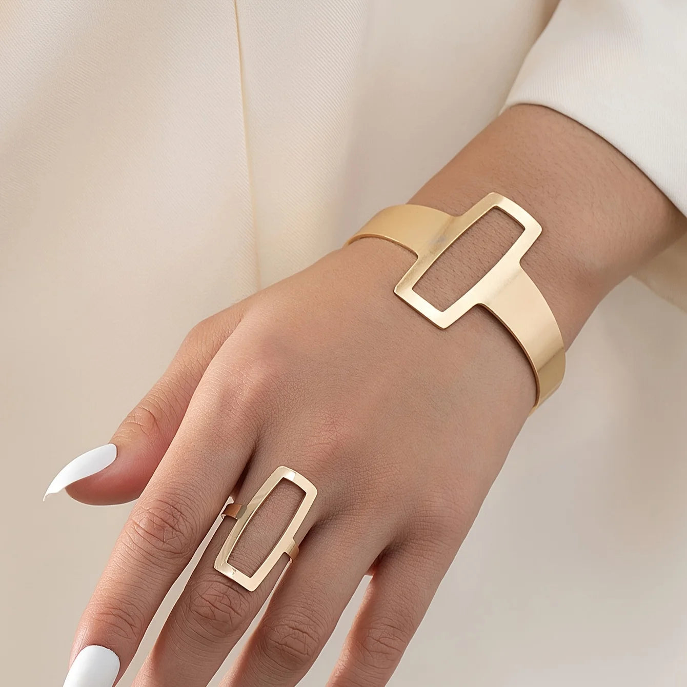 2Pcs/Set Trendy Minimalist Geometric Square Jewelry Hollowed Out Ring Bracelet Jewelry Set Gift