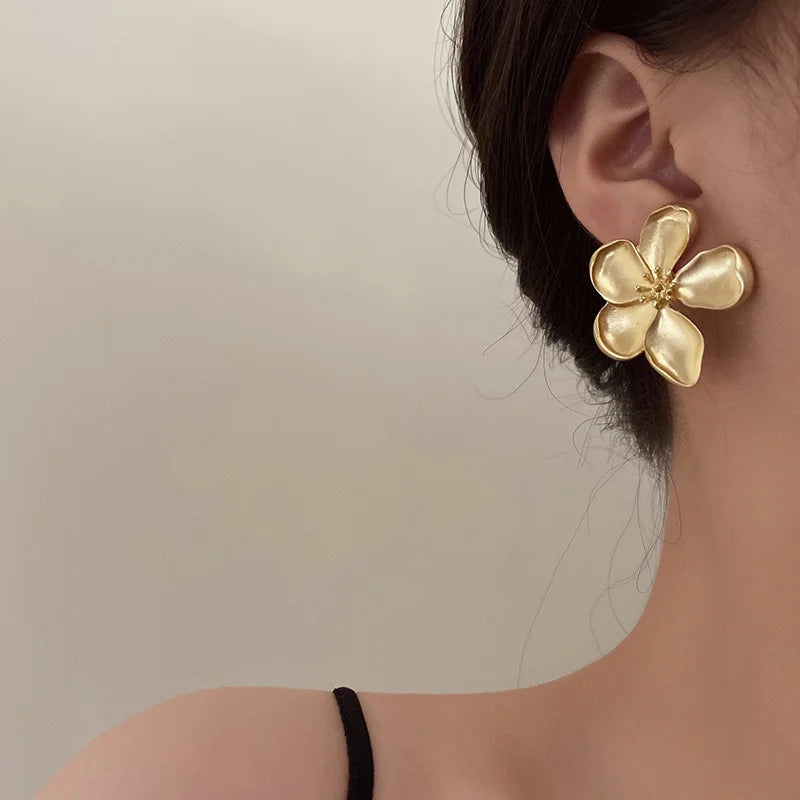 Vintage Fashion Gold Red Matte Texture Metal Flower Women Earrings Jewelry Gifts