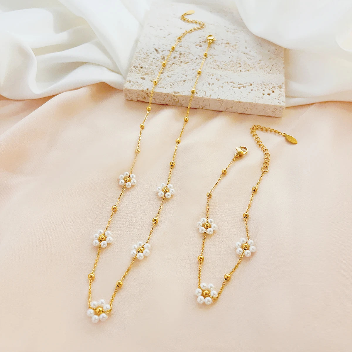 Bohemia Handmade Pearl White Flowers Charm Necklace Bracelet Jewelry Set Women Gold Beads Chain Gift