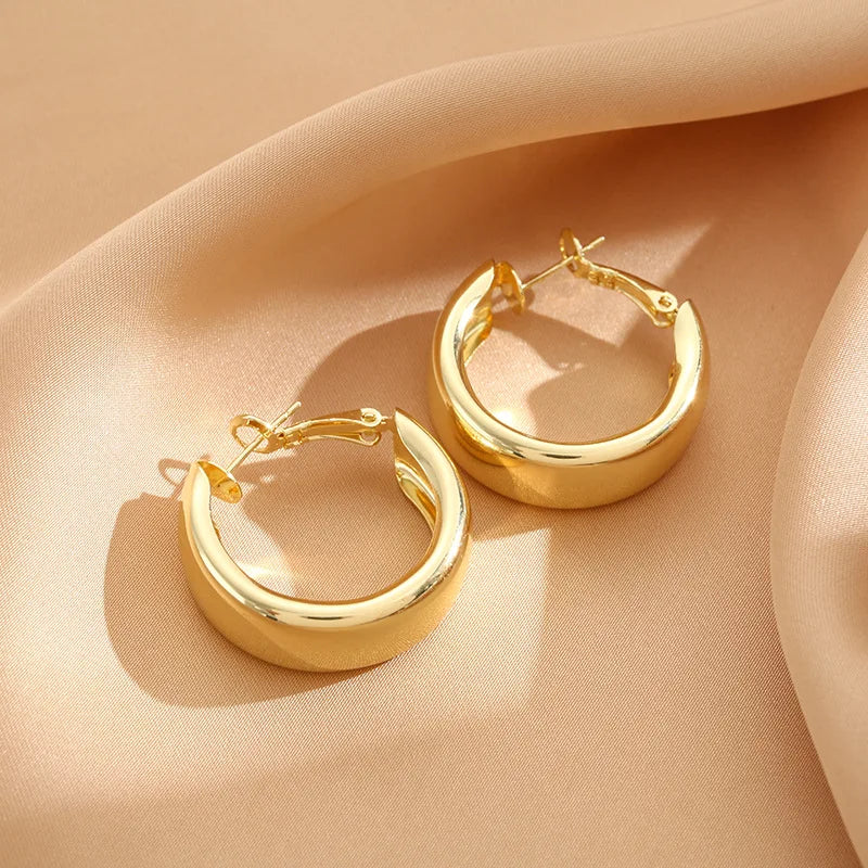 Simple Vintage Circle Round Minimalist Twisted C-shape Gold Silver Hoop Women Earrings Jewelry Gifts