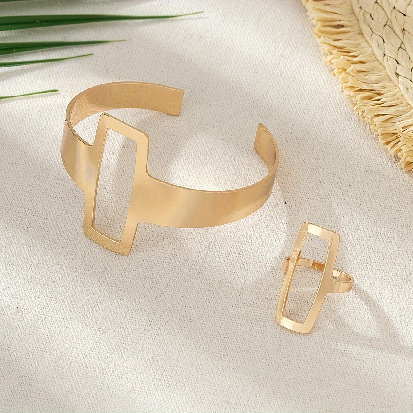 2Pcs/Set Trendy Minimalist Geometric Square Jewelry Hollowed Out Ring Bracelet Jewelry Set Gift