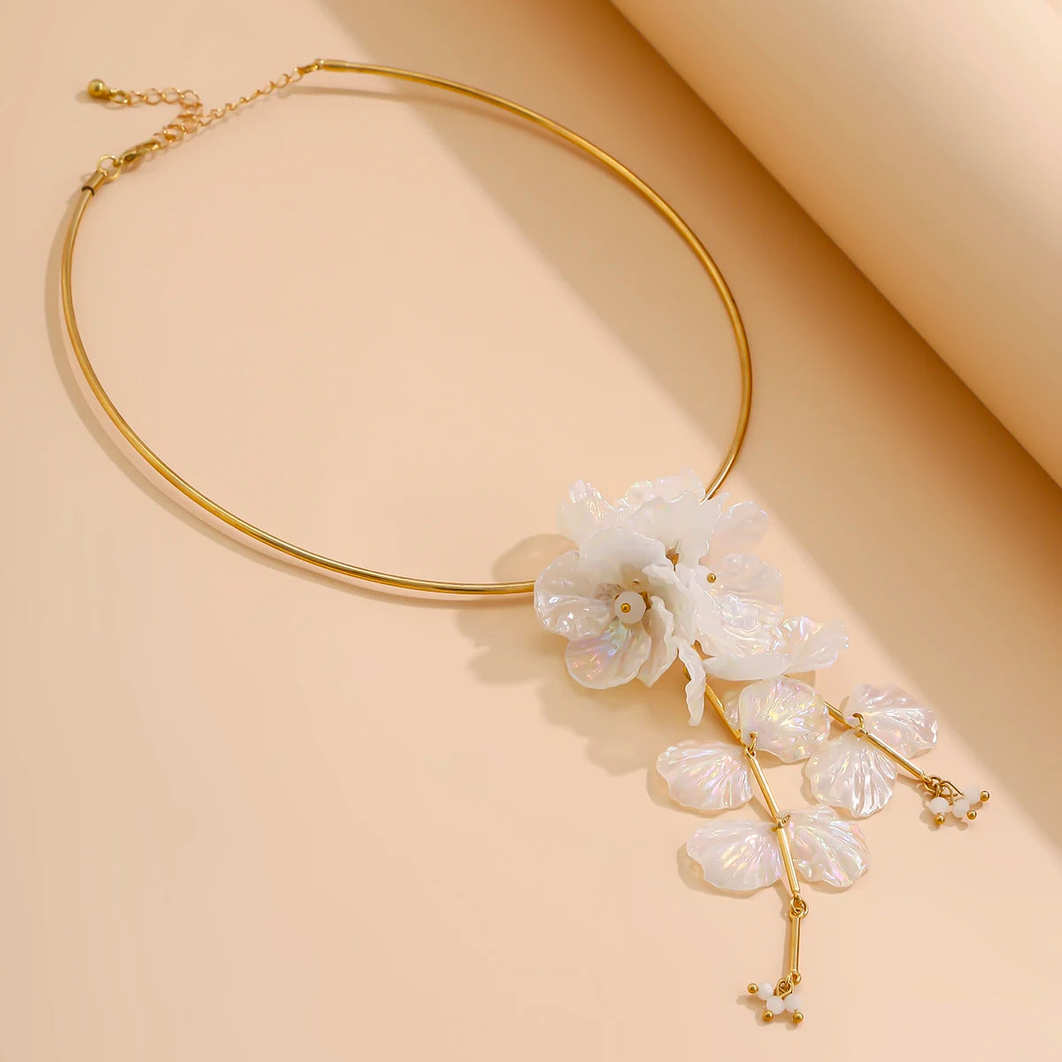 Creative Torques Women Chain Necklace Bridal Elegant White Flower Hanging Drop Earrings Jewelry Set