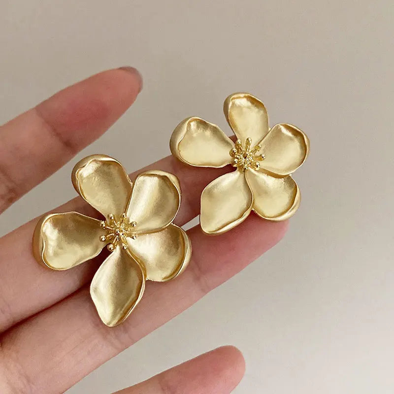 Vintage Fashion Gold Red Matte Texture Metal Flower Women Earrings Jewelry Gifts