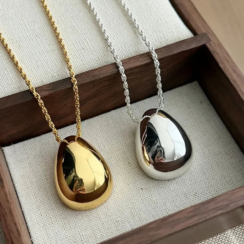 Fashion Jewelry Simple Delicate Design Smooth Metal Teardrop Pendant Necklace Women Party Gift Fall