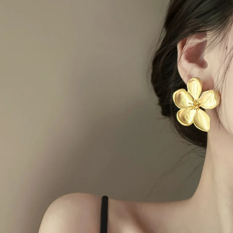 Vintage Fashion Gold Red Matte Texture Metal Flower Women Earrings Jewelry Gifts