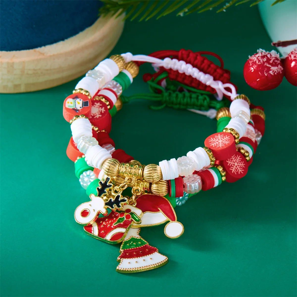 4pcs Merry Christmas Tree Santa Claus Deer Crystal Polymer Clay Beads Woven Women Bracelet Jewelry